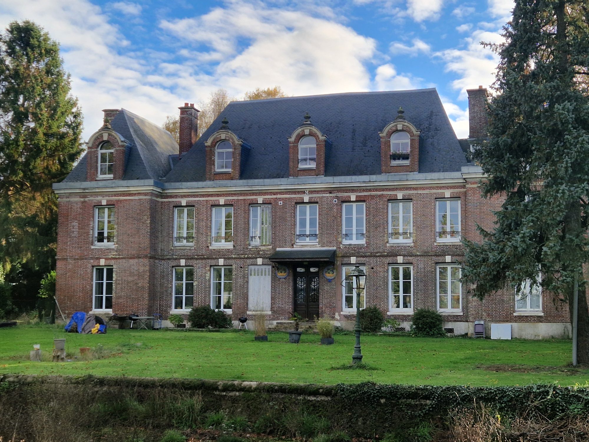 6926058fb4fa2955ae05966c