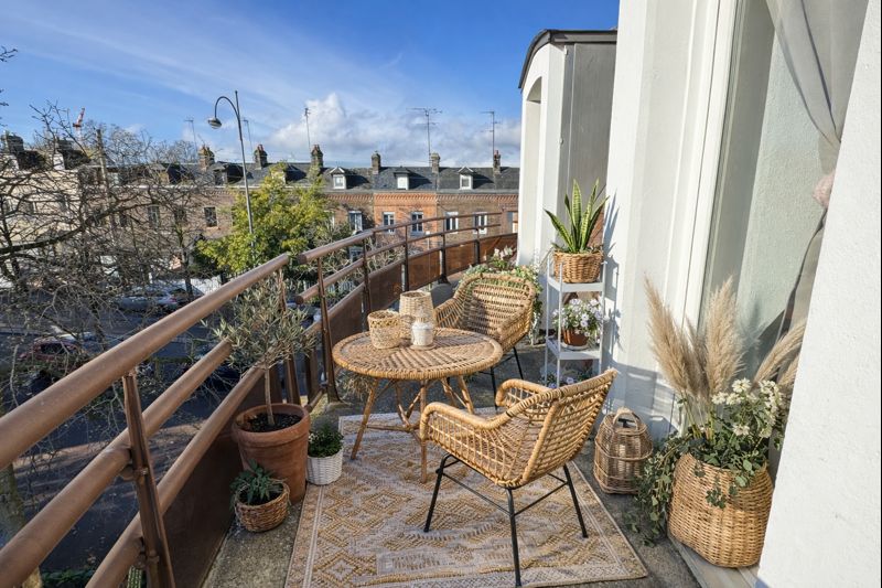 6981029b9d37af8552b0c227